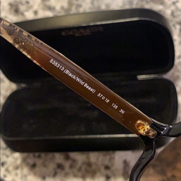 Coach sunglasses (NEW IN BOX) - Picture 6 of 8